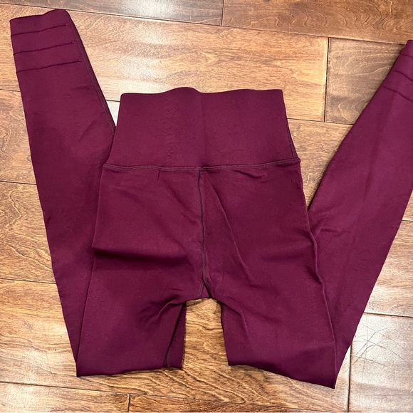 Burgundy Fabletics leggings - Picture 1 of 3
